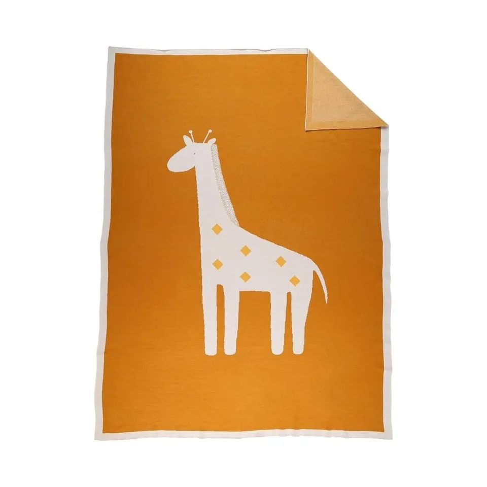 noukies-tiga-jacquard-decke-giraffe-ocker-100-x-140-cm-bio-baumwolle image 1