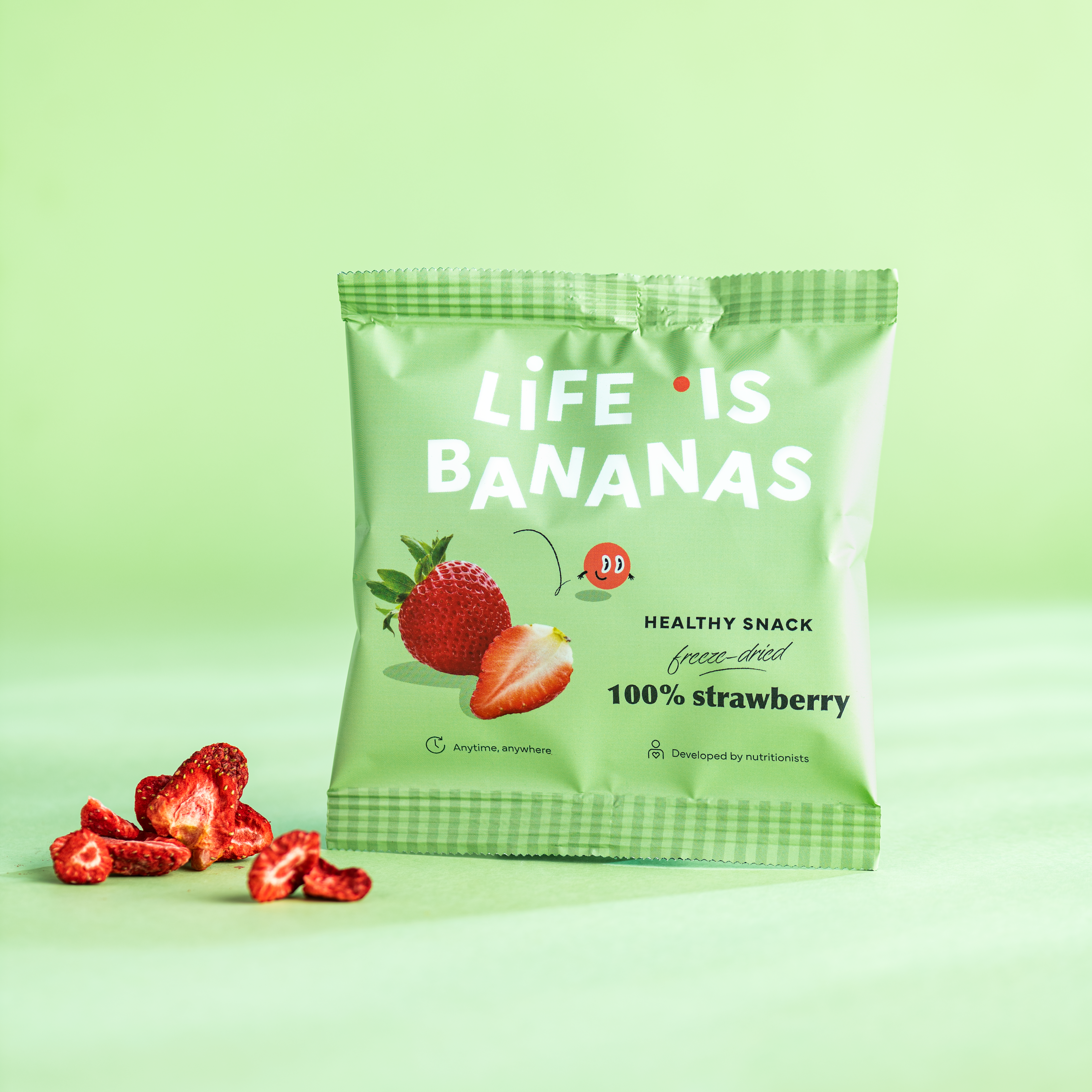 life-is-bananas-erdbeere-snack-10-g-gefriergetrocknete-frucht image 1