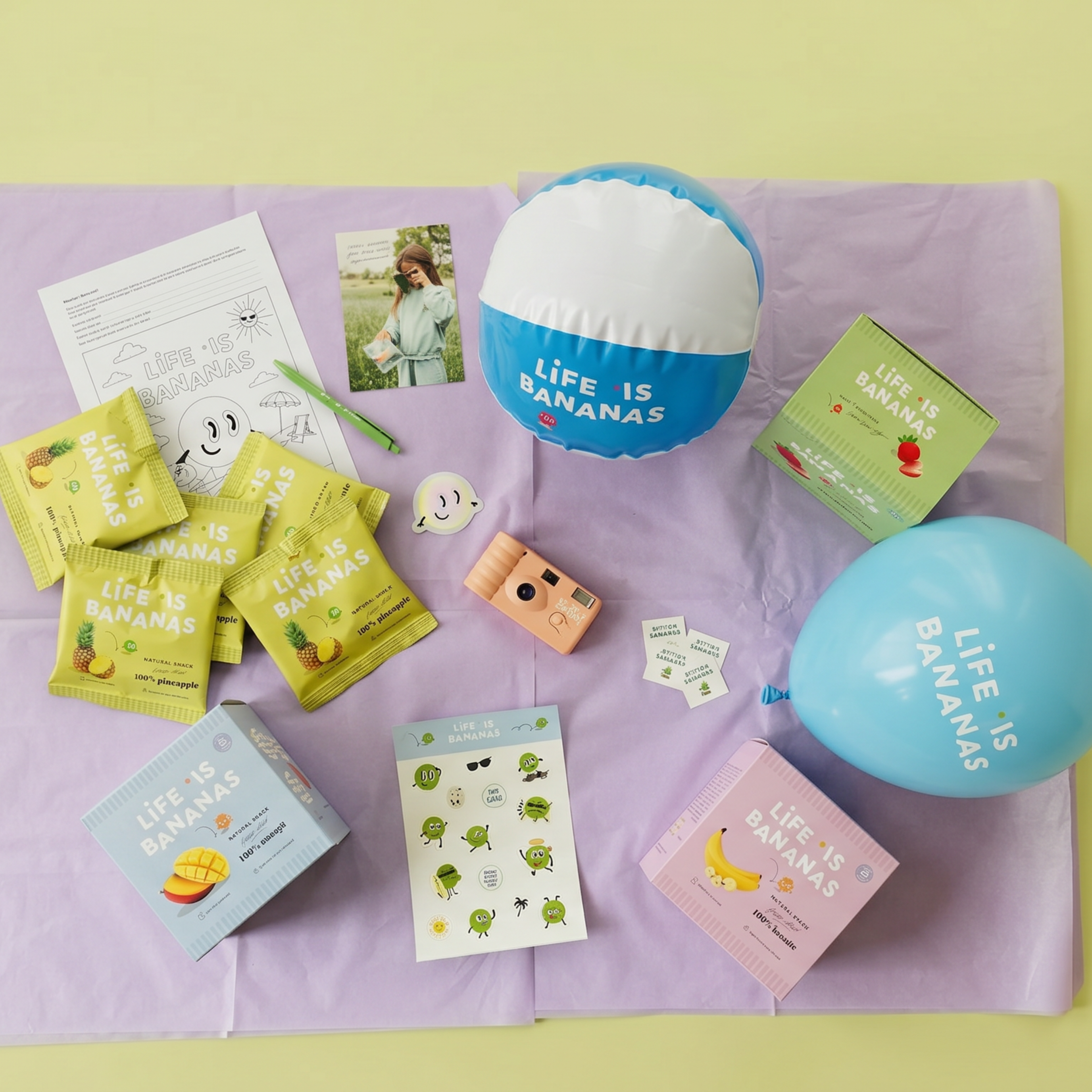 life-is-bananas-summer-family-box-geschenkbox-mit-snacks-sommer-accessoires image 8