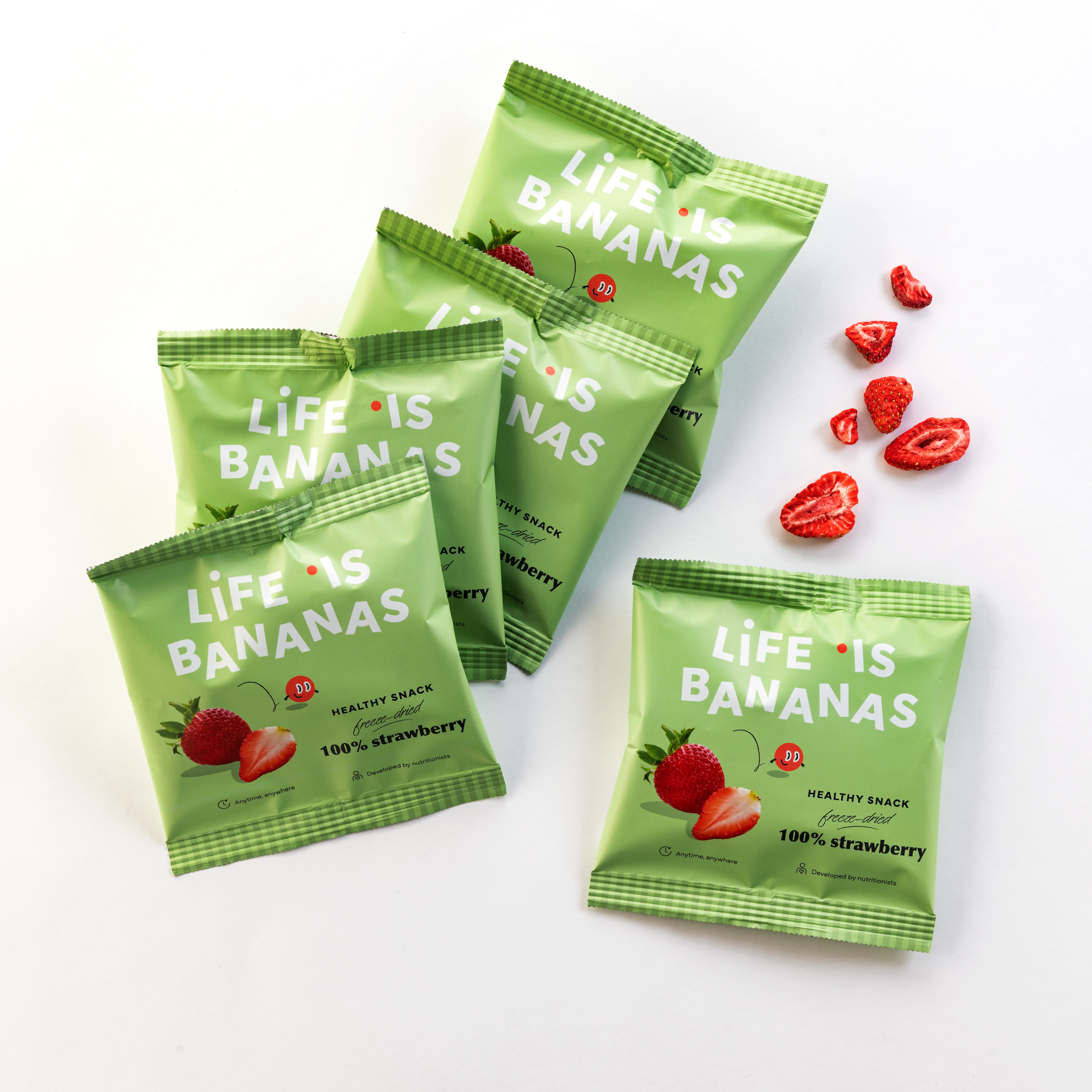 life-is-bananas-erdbeere-snack-10-g-gefriergetrocknete-frucht image 2